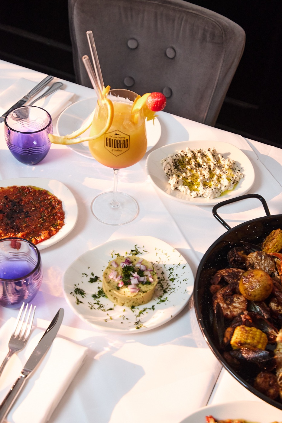 Cocktails, Weine und Kaffee